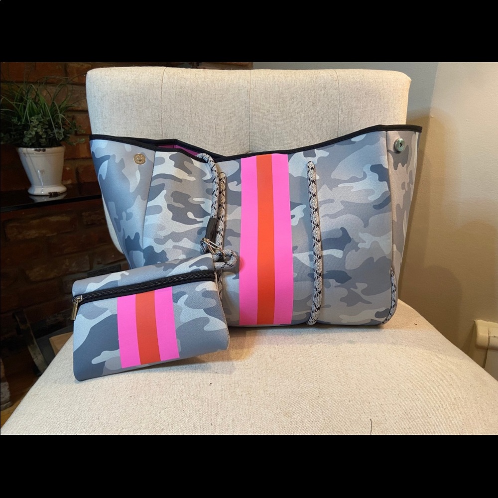 Haute Shore - Greyson Neoprene Tote - Gray Camo